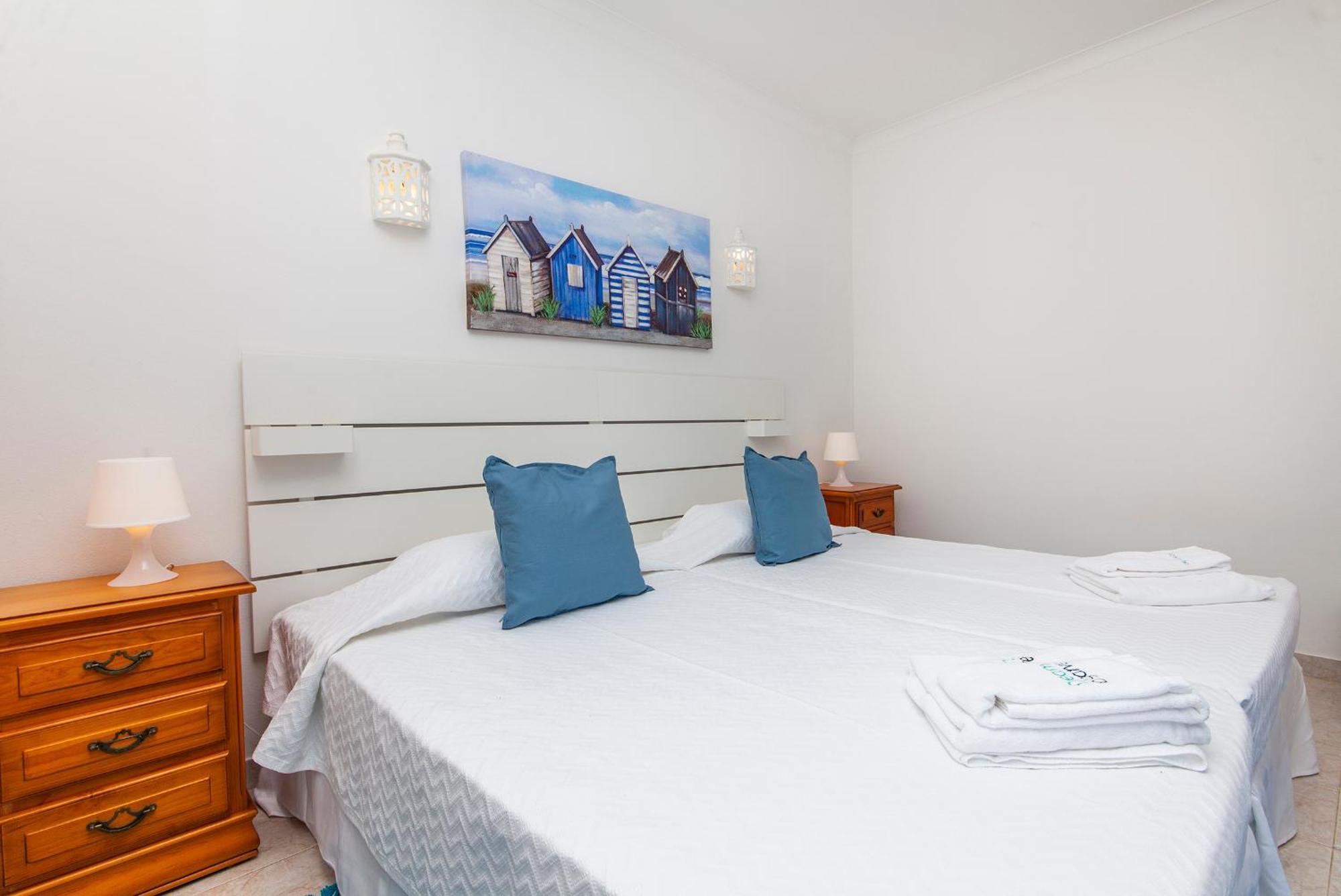 Q - Casa Do Topo Guesthouse ลากอส ห้อง รูปภาพ