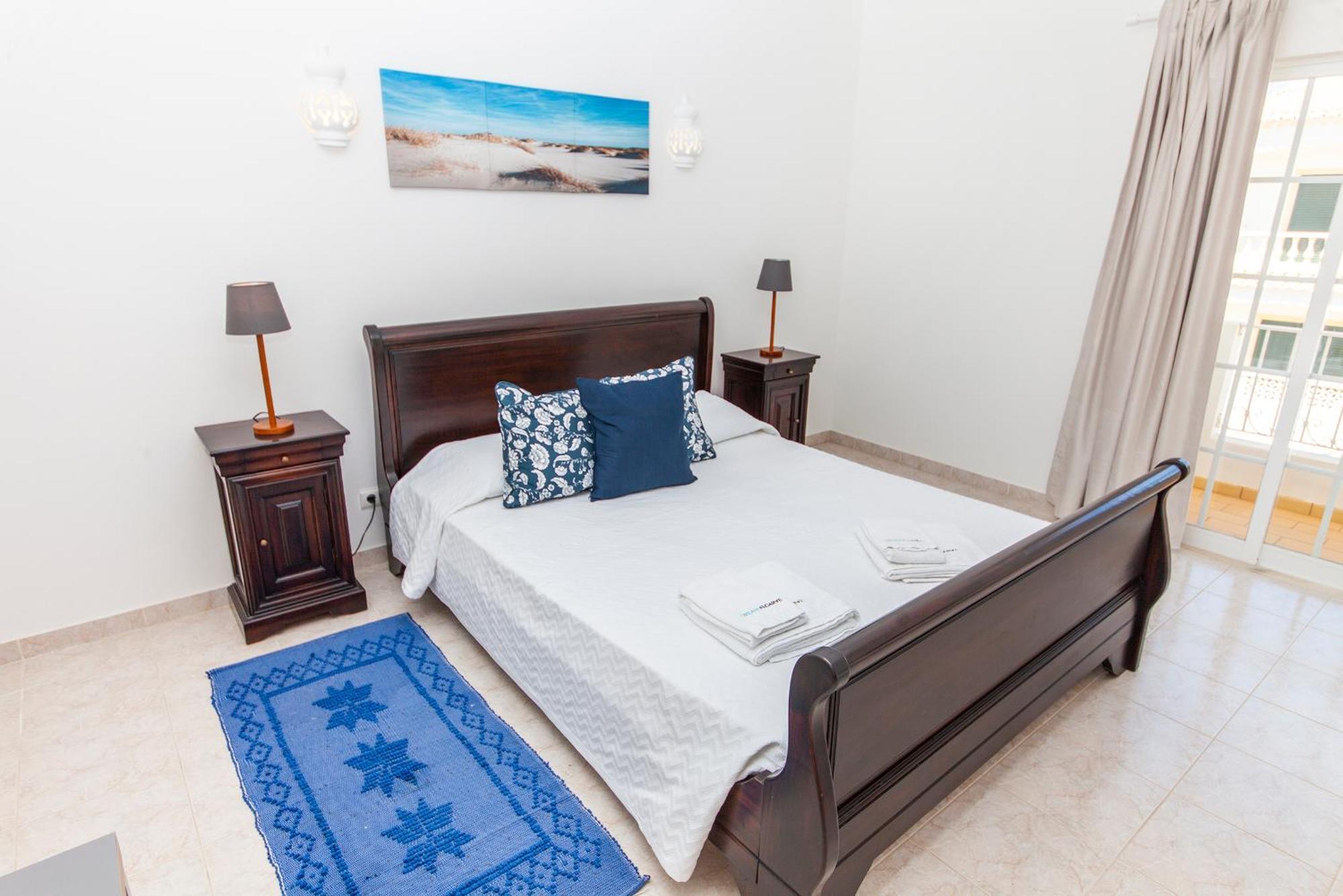 Q - Casa Do Topo Guesthouse ลากอส ห้อง รูปภาพ