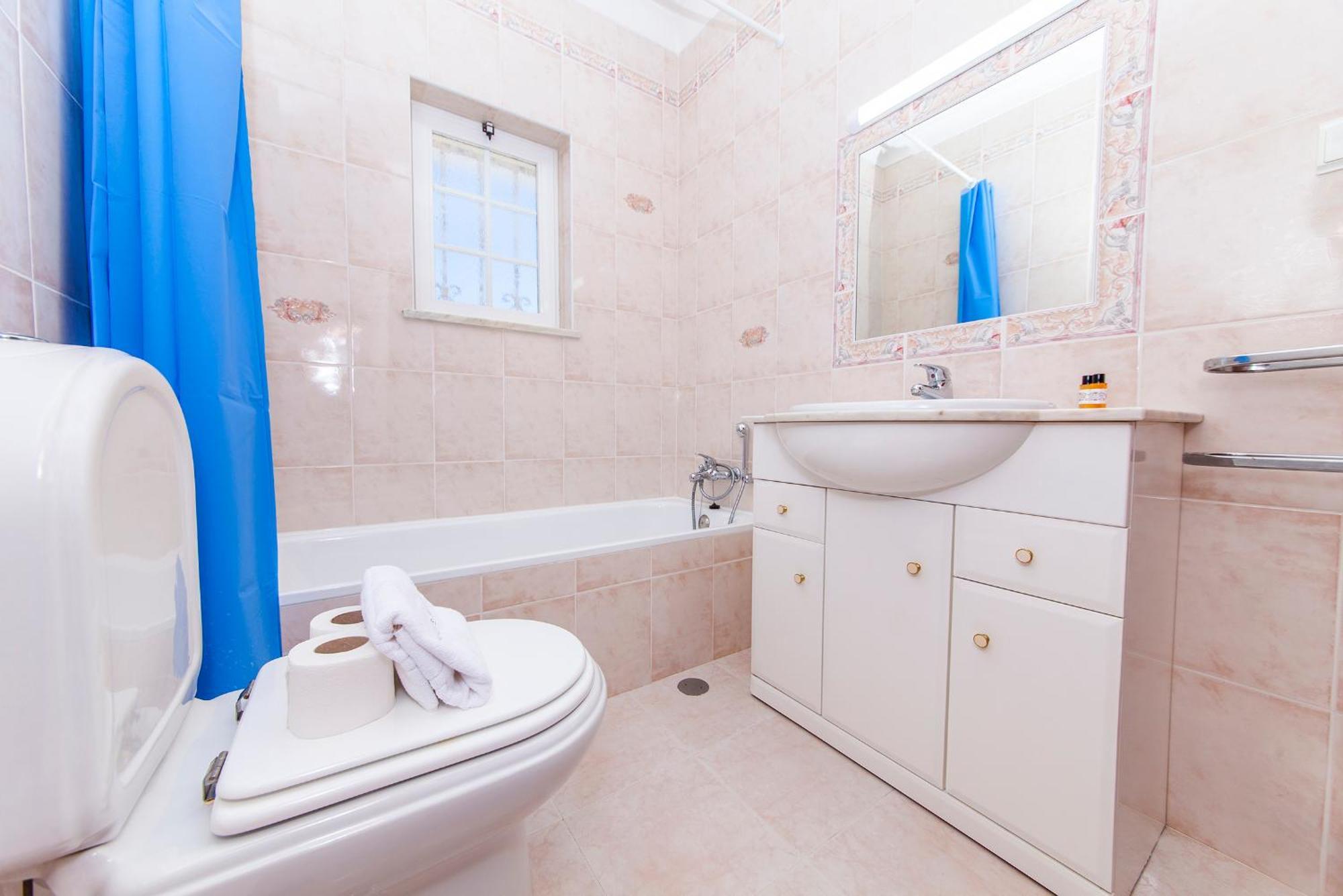 Q - Casa Do Topo Guesthouse ลากอส ห้อง รูปภาพ