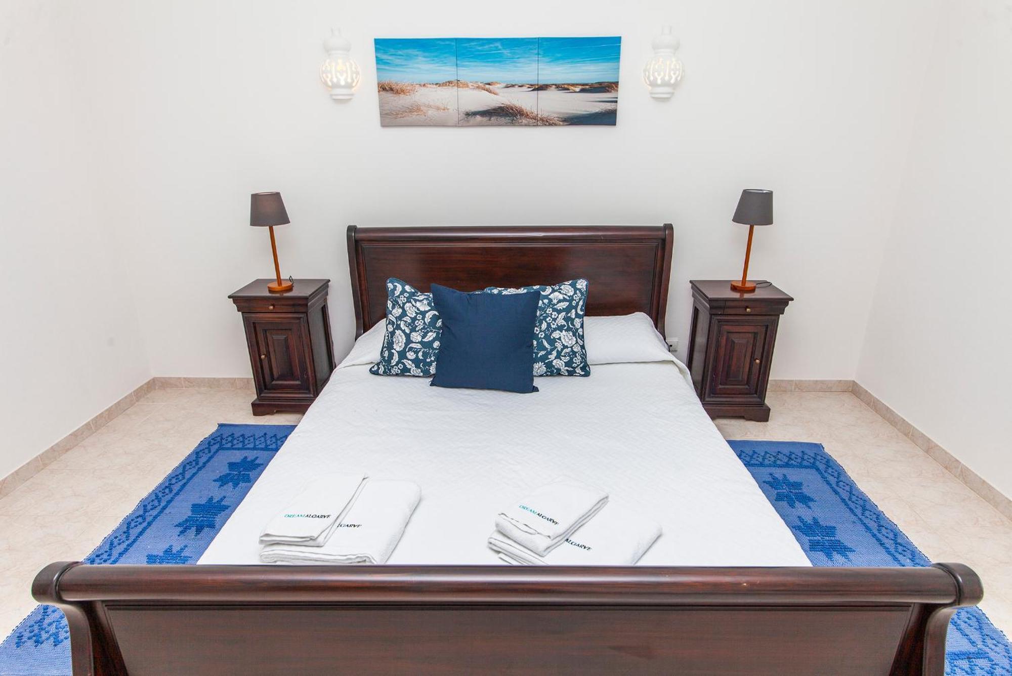 Q - Casa Do Topo Guesthouse ลากอส ห้อง รูปภาพ